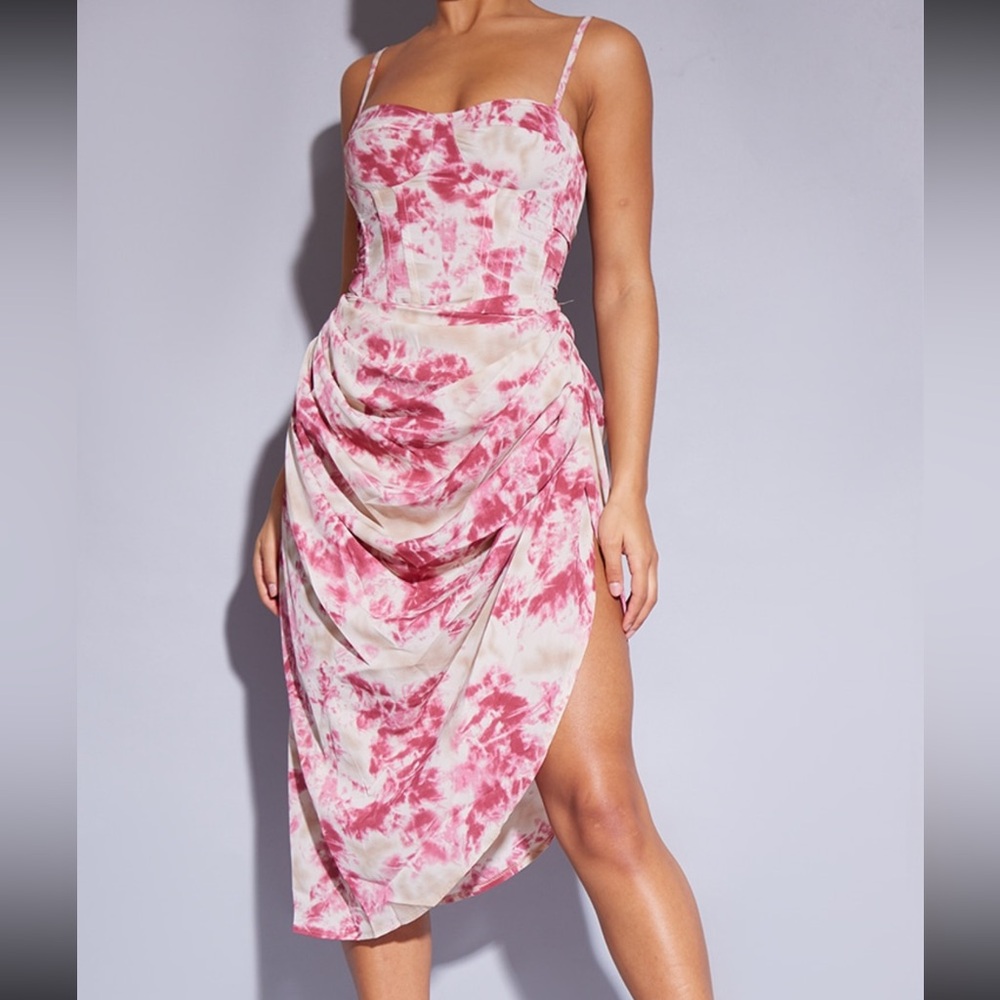 Pretty little thing set